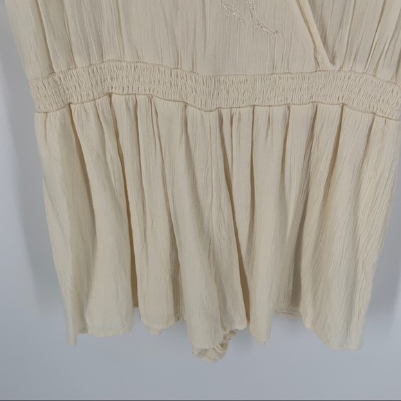 American Eagle Outfitters Cream Gauzy Boho Romper - Picture 7 of 15